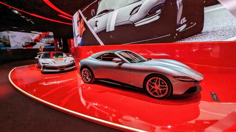 Ferrari Universo Thailand (2).jpg