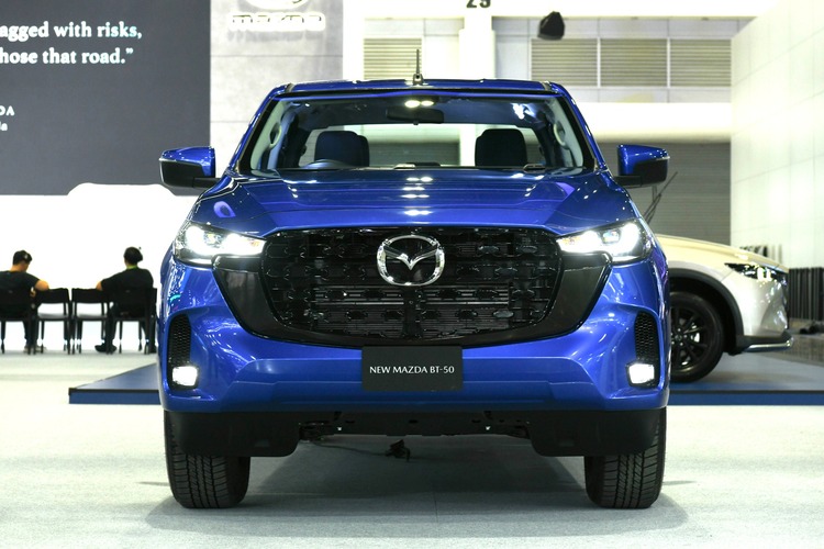 Mazda BT-50 Thailand 6.jpg