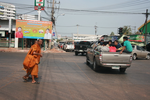Trải nghiệm ngồi 150km cao tốc Thái Lan và sự khác biệt Trải nghiệm ngồi 150km cao tốc Thái Lan và sự khác biệt