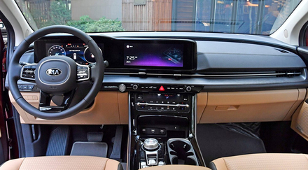 noi-that-kia-carnival-2022.jpg
