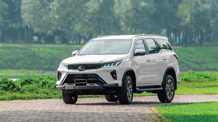 toyota-fortuner-2025-2.jpg