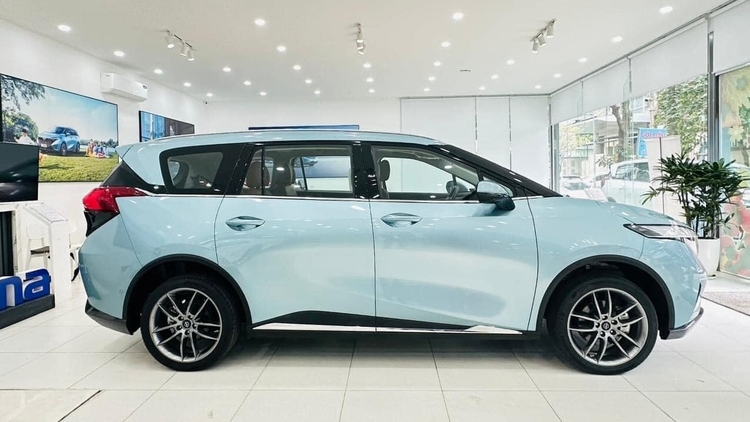 Khó bán, Haima 7X giảm giá gần 200 triệu đồng, giá chỉ còn ngang Mitsubishi Xpander, Toyota Veloz