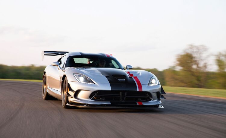 2016-Dodge-Viper-ACR-117.jpg