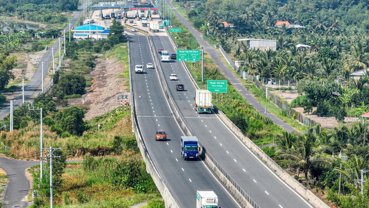 Sớm mở rộng cao tốc Trung Lương - Mỹ Thuận, xóa nút thắt cổ chai ở miền Tây