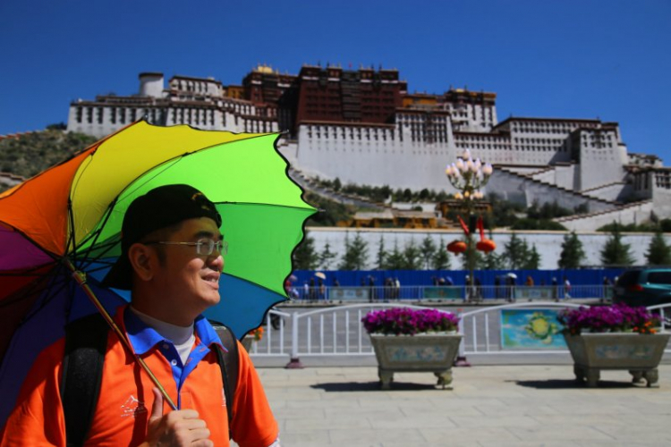 Khám phá lâu đài Potala cao nhất thế giới ở Tây Tạng Khám phá lâu đài Potala cao nhất thế giới ở Tây Tạng