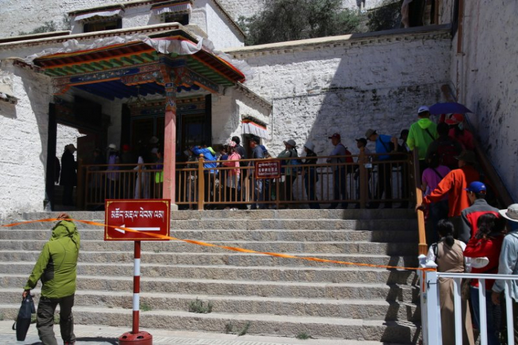 Khám phá lâu đài Potala cao nhất thế giới ở Tây Tạng Khám phá lâu đài Potala cao nhất thế giới ở Tây Tạng