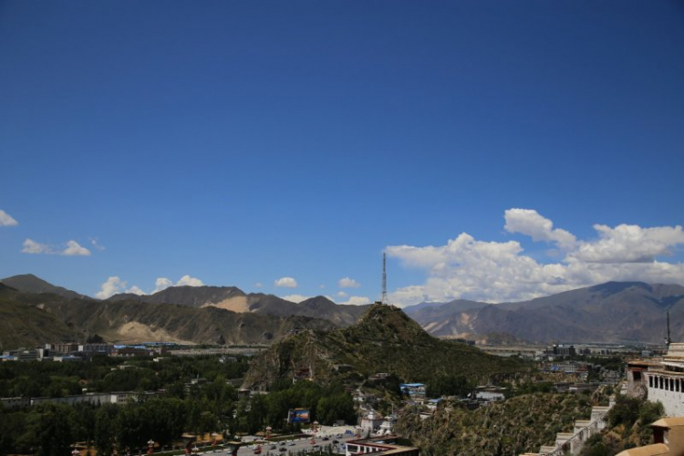 Khám phá lâu đài Potala cao nhất thế giới ở Tây Tạng Khám phá lâu đài Potala cao nhất thế giới ở Tây Tạng