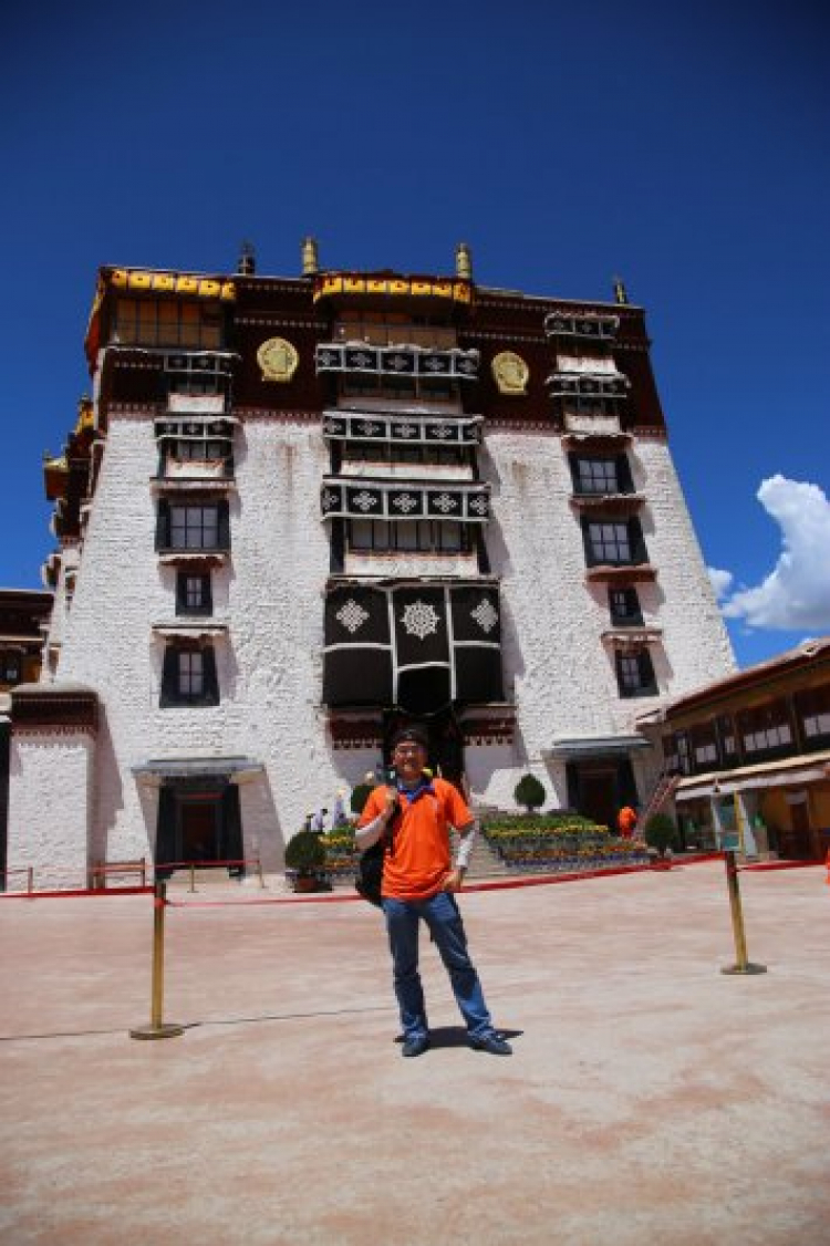 Khám phá lâu đài Potala cao nhất thế giới ở Tây Tạng Khám phá lâu đài Potala cao nhất thế giới ở Tây Tạng