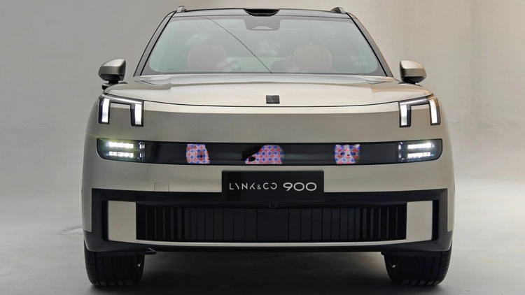 Lynk-Co-900-5.jpg