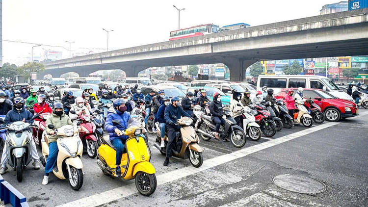 Tăng mức xử phạt vi phạm giao thông để mọi người "đi đến nơi, về đến chốn" Tăng mức xử phạt vi phạm giao thông để mọi người "đi đến nơi, về đến chốn"