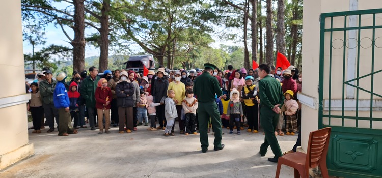 Hành trình Xuân yêu thương 2025 - Nối dài yêu thương, ấm lòng dân bản