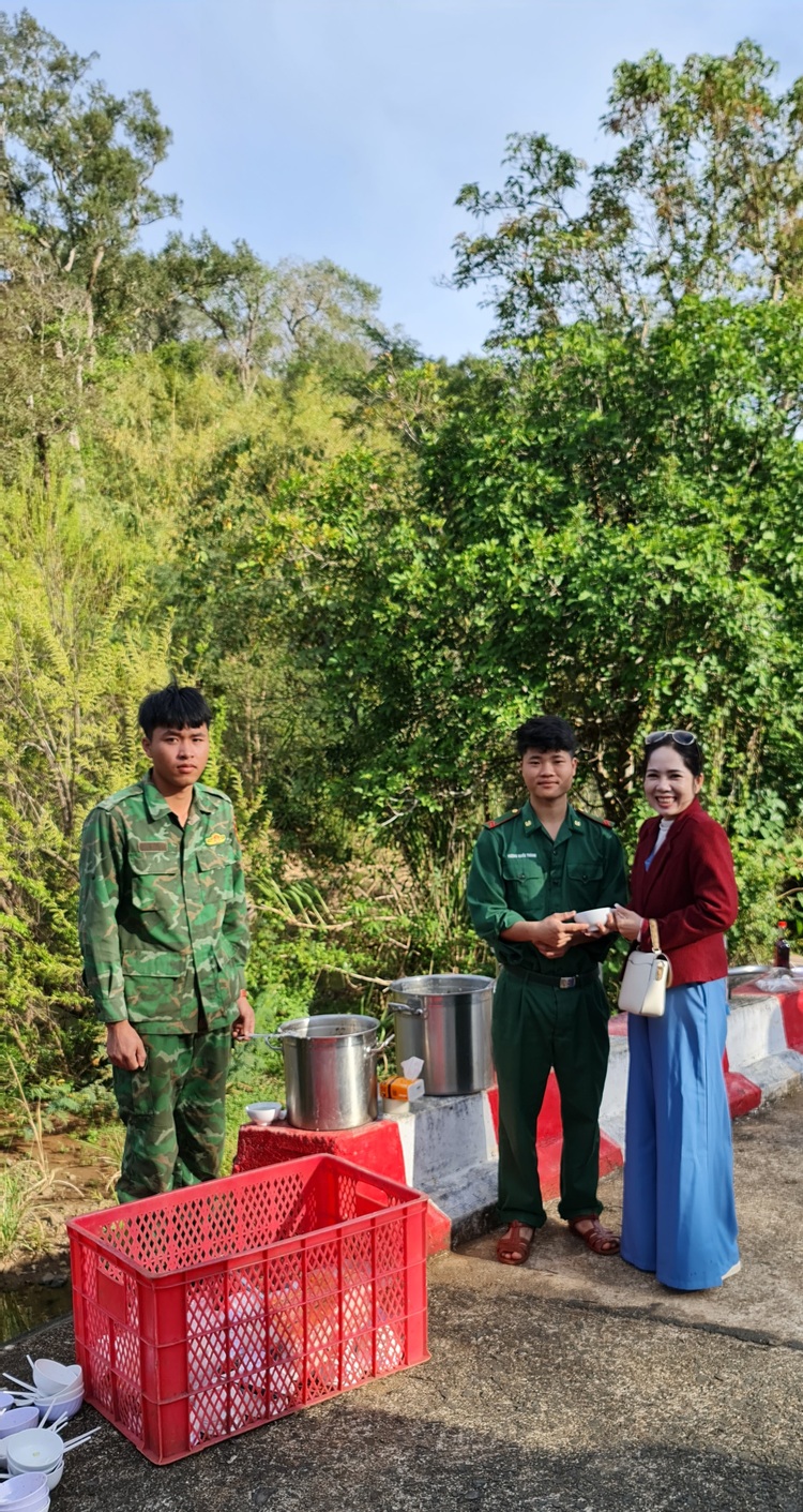 Hành trình Xuân yêu thương 2025 - Nối dài yêu thương, ấm lòng dân bản