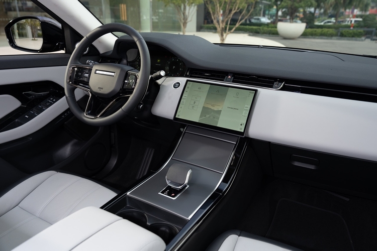 range-rover-evoque-2025-12.jpg