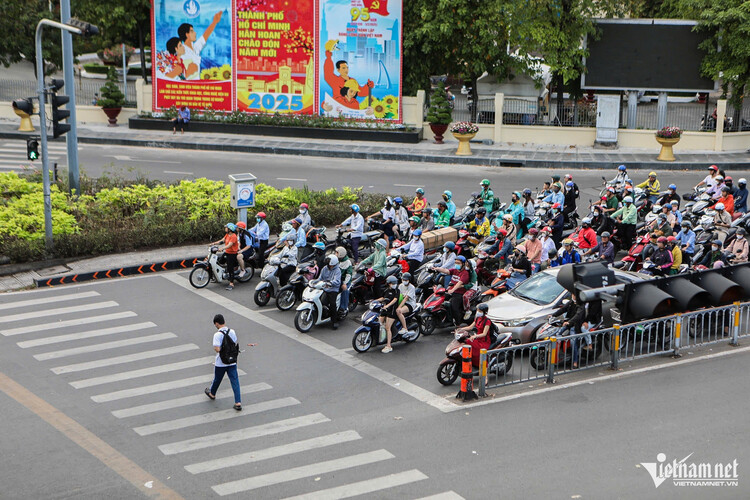 Nửa tháng thực hiện nghị định 168, tình hình trật tự, an toàn giao thông chuyển biến rõ rệt