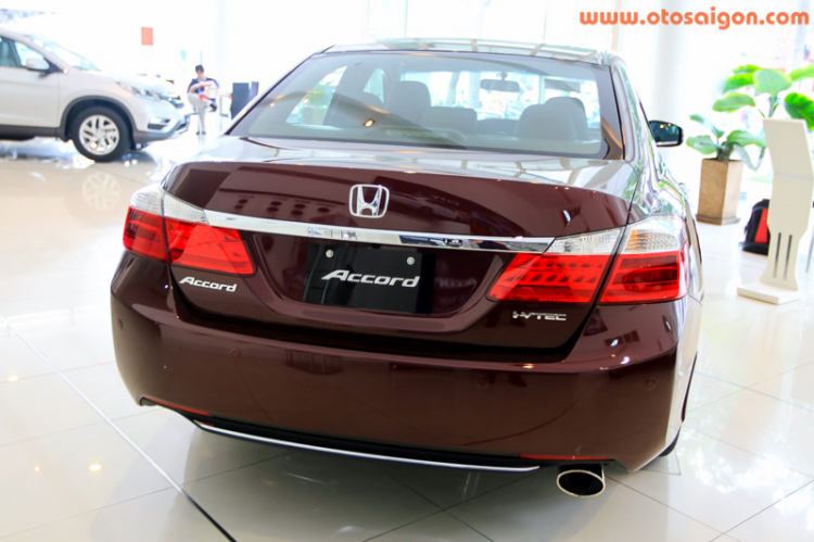 Cận cảnh Honda Accord 2015 tại Việt Nam