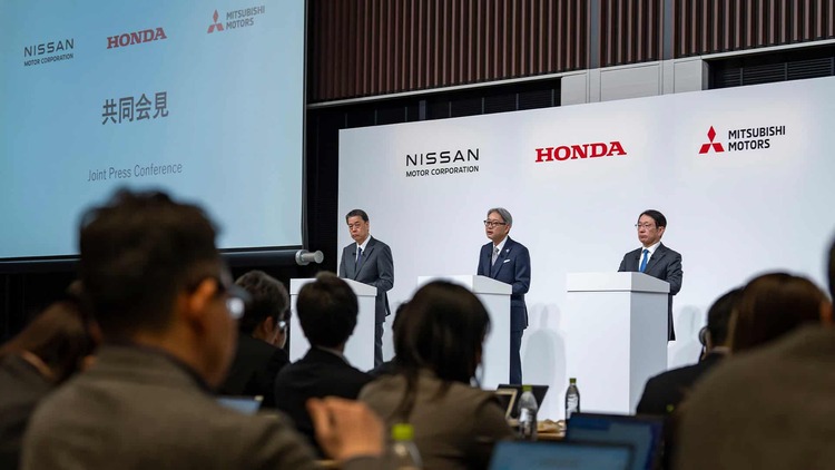 Foxconn muốn hợp tác với Nissan chứ không phải mua lại