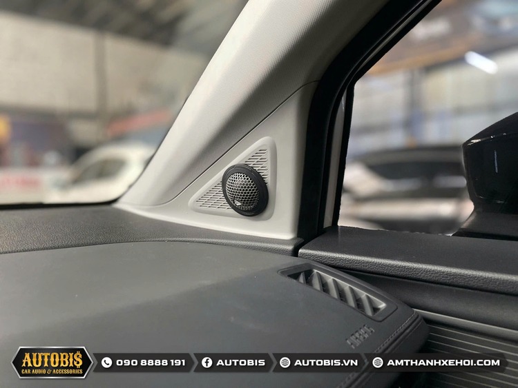 Hyundai Custin nâng cấp âm thanh khác biệt với Focal và Rainbow