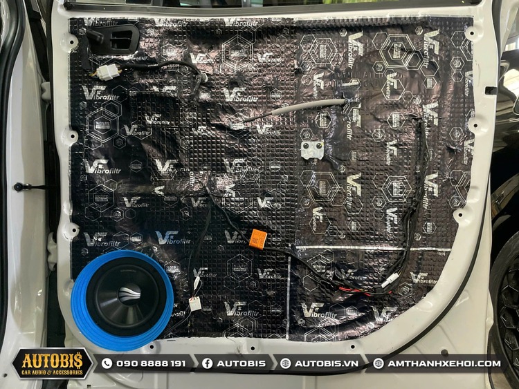 Hyundai Custin nâng cấp âm thanh khác biệt với Focal và Rainbow
