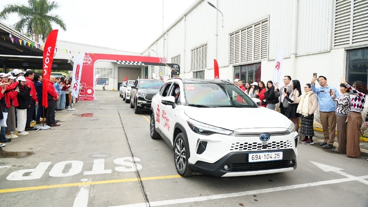 “Hành trình Toyota – Hành trình triệu nụ cười”: Hành trình xuyên Việt kỷ niệm 30 năm thành lập và phát triển của Toyota tại Việt Nam