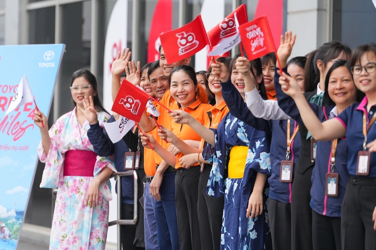 “Hành trình Toyota – Hành trình triệu nụ cười”: Hành trình xuyên Việt kỷ niệm 30 năm thành lập và phát triển của Toyota tại Việt Nam