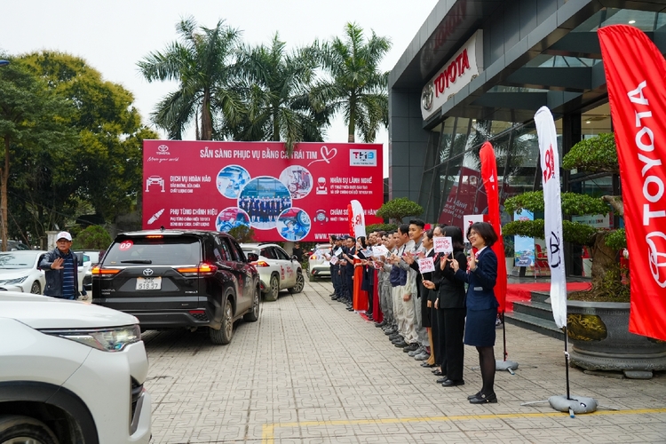 “Hành trình Toyota – Hành trình triệu nụ cười”: Hành trình xuyên Việt kỷ niệm 30 năm thành lập và phát triển của Toyota tại Việt Nam