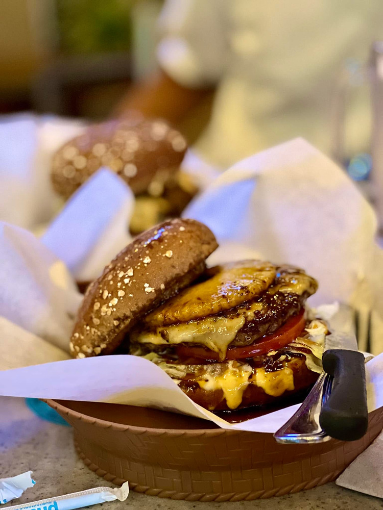 Hawaiian Burger