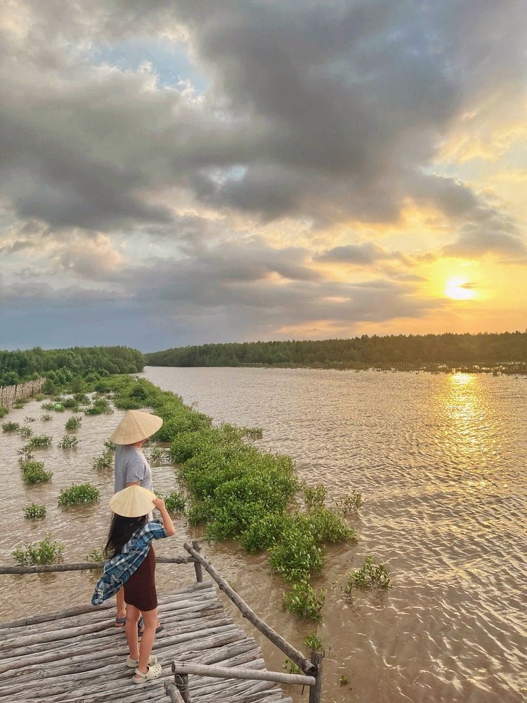 Ba ơi mình đi đâu thế ? 3N2Đ Sóc Trăng - Bạc Liêu - Cà Mau. Ngày cuối năm, đón hoàng hôn tuyệt đẹp nơi cuối cùng của Tổ quốc...