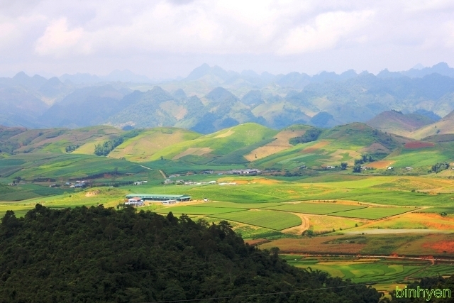 Bắc Việt – Thượng Lào du k‎ý!