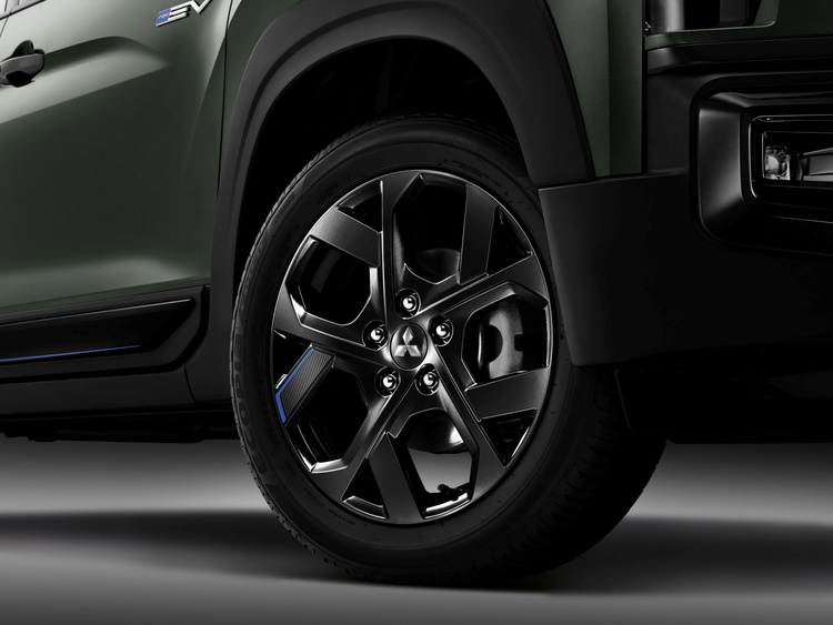 Mitsubishi Xpander HEV ra mắt phiên bản đặc biệt tại Thái Lan, giá từ 737 triệu đồng