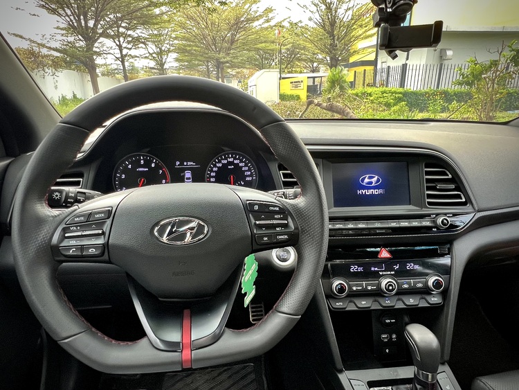 Hyundai Elantra Sport 1.6 Turbo 2021 - 75.000km