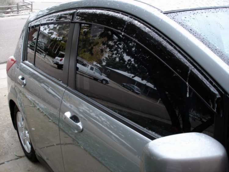 Viền che mưa Nissan Viền che mưa Nissan