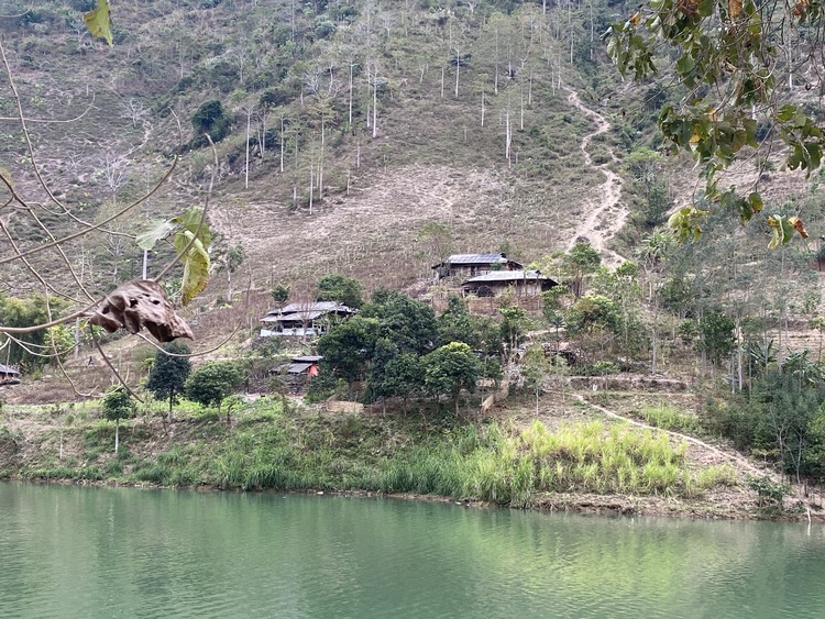 Xuyên thủng Hà Giang - Cao Bằng - Bắc Kạn