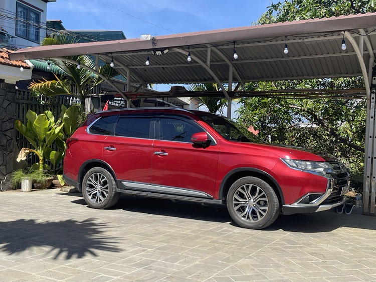 MITSUBISHI OUTLANDER 2019 2.0 CVT - 6x.000 km