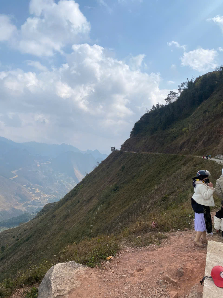 Xuyên thủng Hà Giang - Cao Bằng - Bắc Kạn Xuyên thủng Hà Giang - Cao Bằng - Bắc Kạn