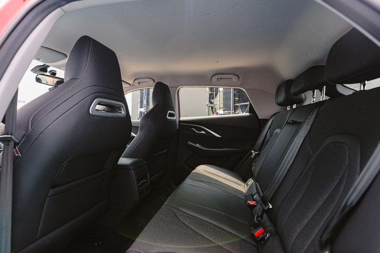 Omoda C5 Luxury (11).JPG