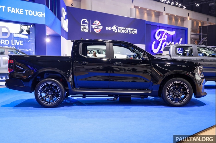Diện kiến bán tải “Sport” Ford Ranger MS-RT tại BIMS 2025: Máy V6 mạnh 250 mã lực, giá 1,3 tỷ đồng