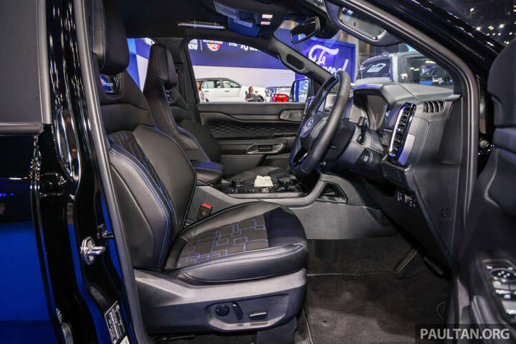 Diện kiến bán tải “Sport” Ford Ranger MS-RT tại BIMS 2025: Máy V6 mạnh 250 mã lực, giá 1,3 tỷ đồng