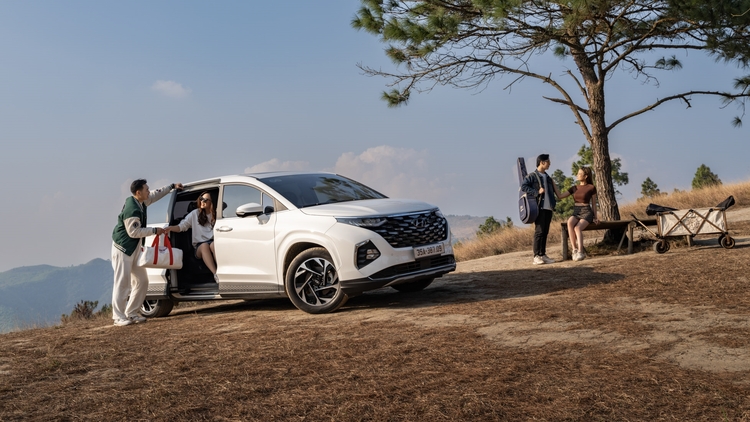 So công nghệ các mẫu MPV mới nhất tại thị trường Việt Nam: Hyundai Custin đang thắng thế So công nghệ các mẫu MPV mới nhất tại thị trường Việt Nam: Hyundai Custin đang thắng thế