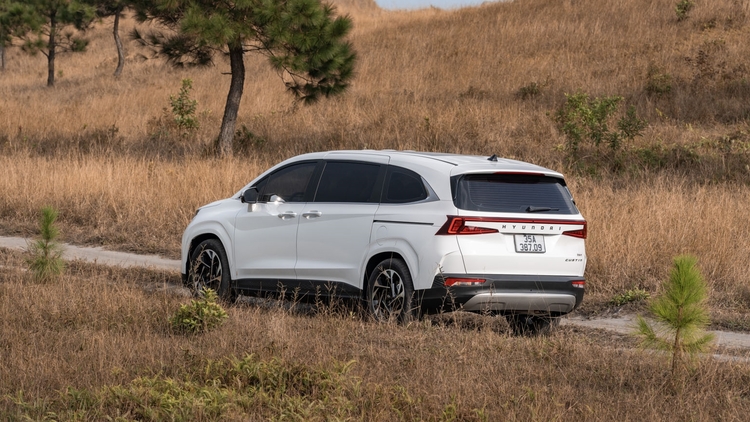 So công nghệ các mẫu MPV mới nhất tại thị trường Việt Nam: Hyundai Custin đang thắng thế So công nghệ các mẫu MPV mới nhất tại thị trường Việt Nam: Hyundai Custin đang thắng thế