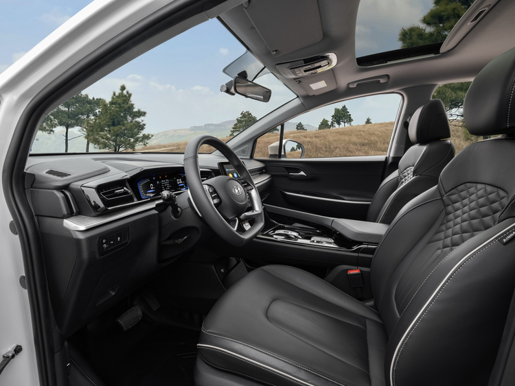 So công nghệ các mẫu MPV mới nhất tại thị trường Việt Nam: Hyundai Custin đang thắng thế So công nghệ các mẫu MPV mới nhất tại thị trường Việt Nam: Hyundai Custin đang thắng thế