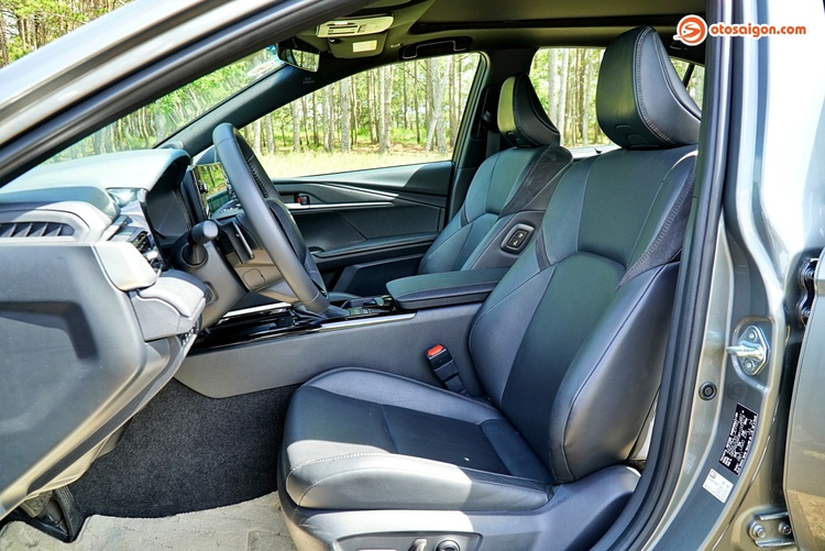 Toyota-Camry-HEV-TOP-53.jpg