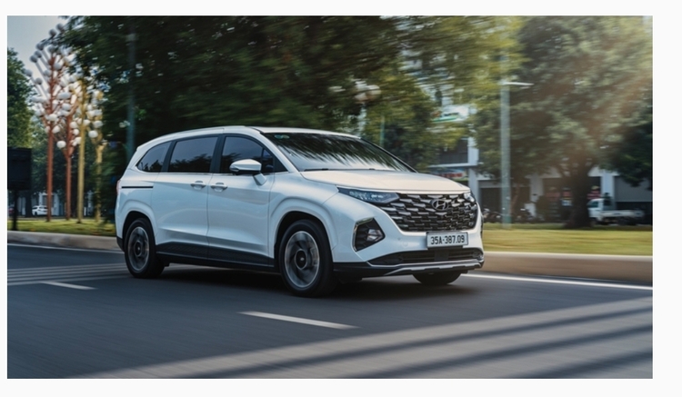 So công nghệ các mẫu MPV mới nhất tại thị trường Việt Nam: Hyundai Custin đang thắng thế