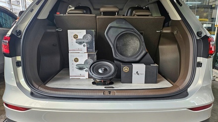 am-thanh-cho-volkswagen-viloran.jpg