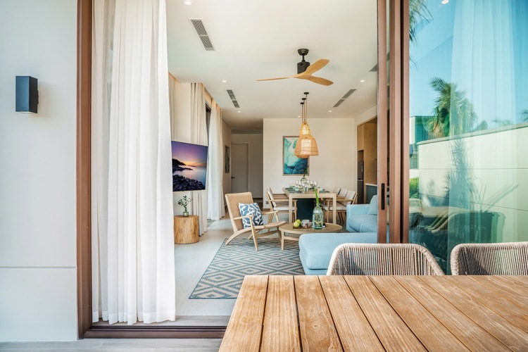 Bất động sản nghỉ dưỡng (Ixora Hồ Tràm, Gran Mélia Nha Trang, Nobu Đà Nẵng,…) Bất động sản nghỉ dưỡng (Ixora Hồ Tràm, Gran Mélia Nha Trang, Nobu Đà Nẵng,…)