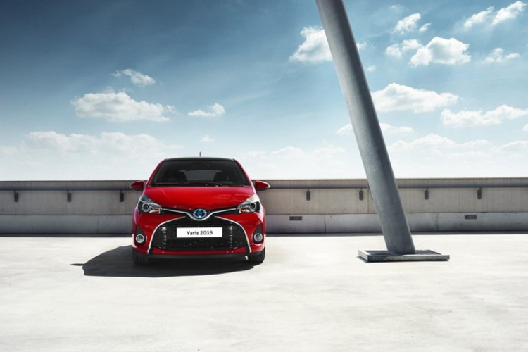 Toyota Yaris 2016 lộ diện