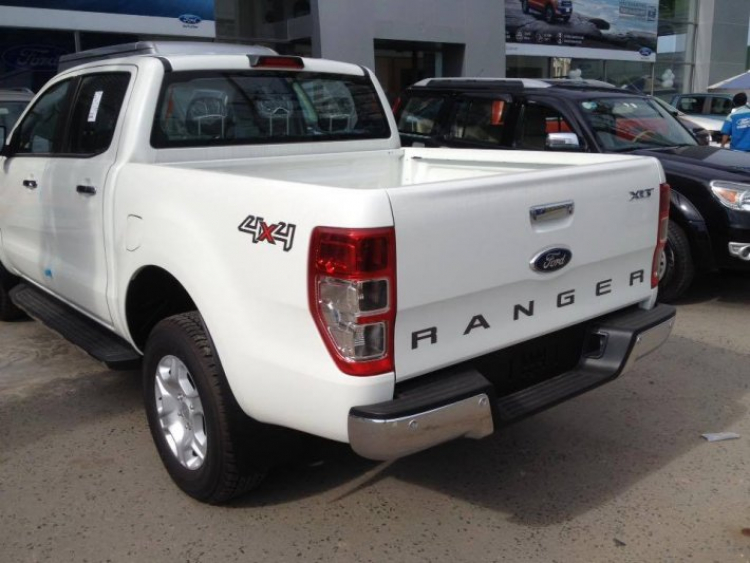 Lộ diện Ford Ranger XLT 2015 giá 758 triệu tại Việt Nam