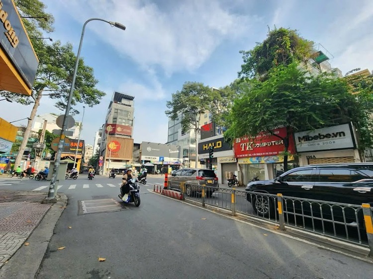 Giải cứu: bất động sản triệu đô ( hàng ngộp, thơm ).... update liên tục..
