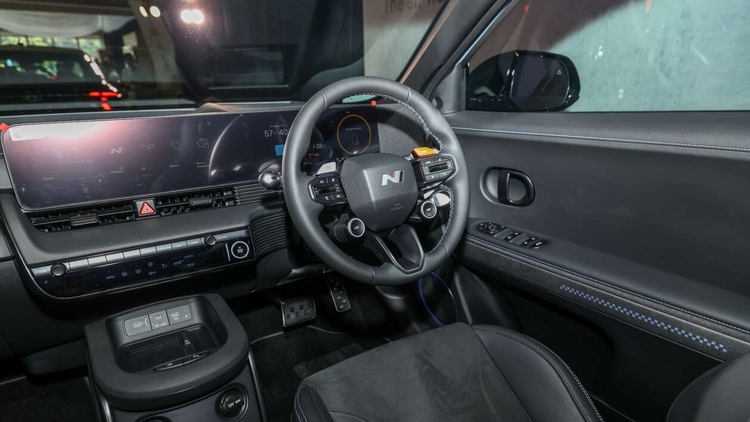 2024-Hyundai-Ioniq-5-N_Int-27-1260x840.jpg