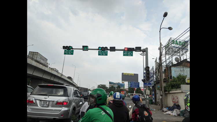 Cần thay đổi các biển báo hiệu GTĐB không đúng chuẩn! Cần thay đổi các biển báo hiệu GTĐB không đúng chuẩn!