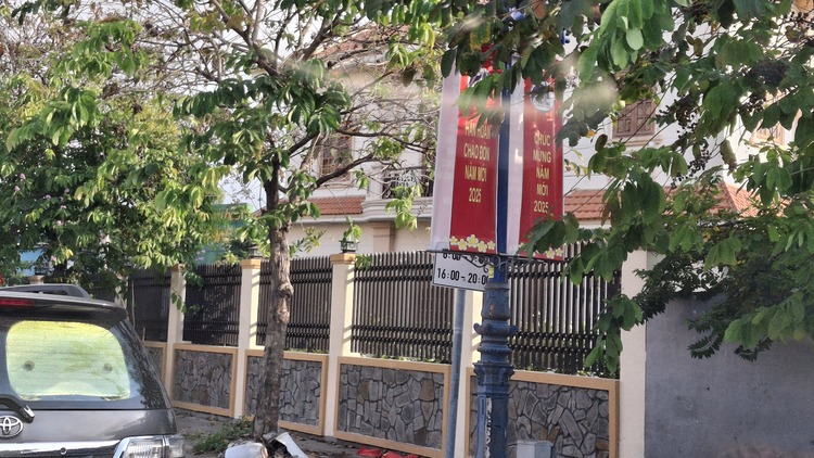 Cần thay đổi các biển báo hiệu GTĐB không đúng chuẩn!